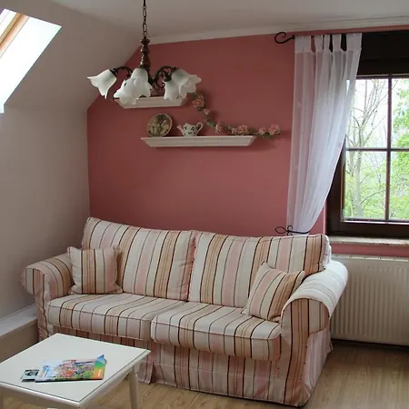 Гостевой дом Turmgaststaette Лёбау